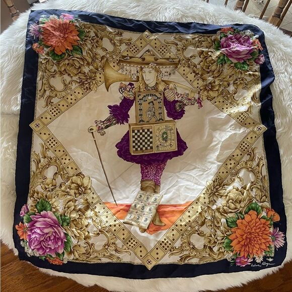 RARE Salvatore Ferragamo scarf - Picture 1 of 6